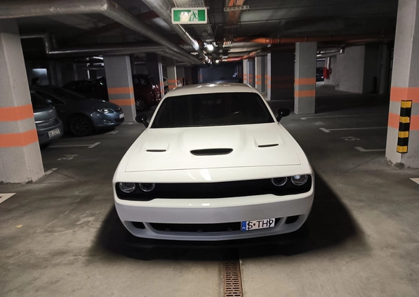 Dodge Challenger cena 175000 przebieg: 110000, rok produkcji 2019 z Katowice małe 137